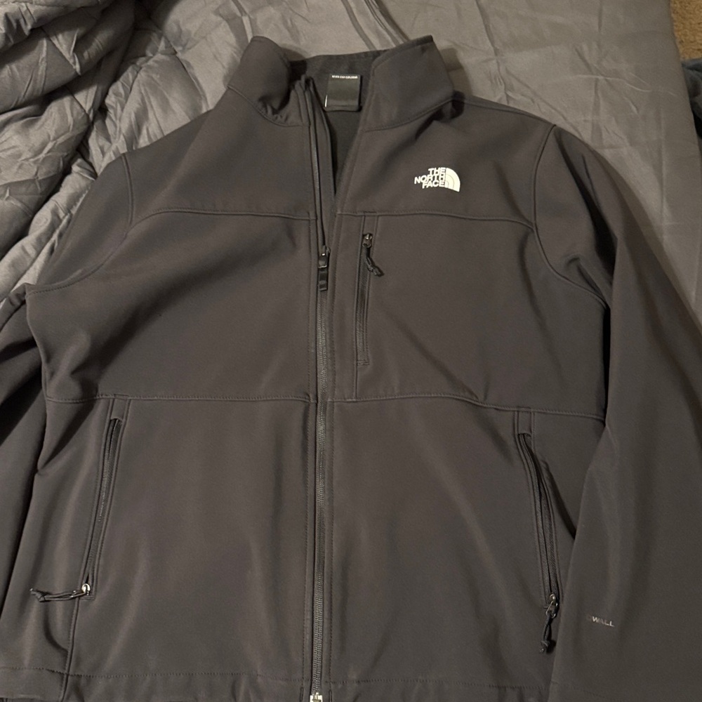 The North Face Women’s black Performance Jacket